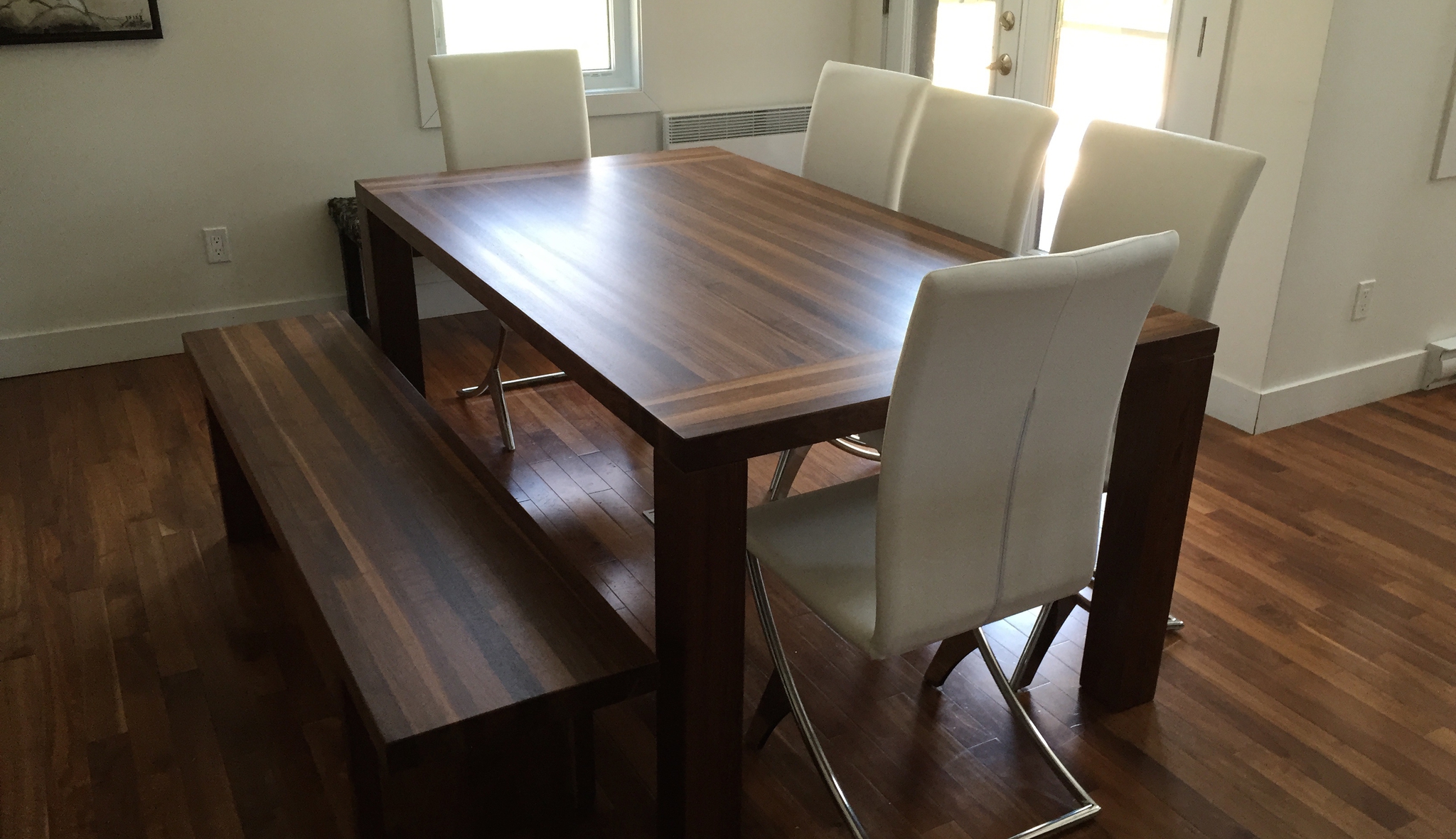 Table en bois rectangle ajustée